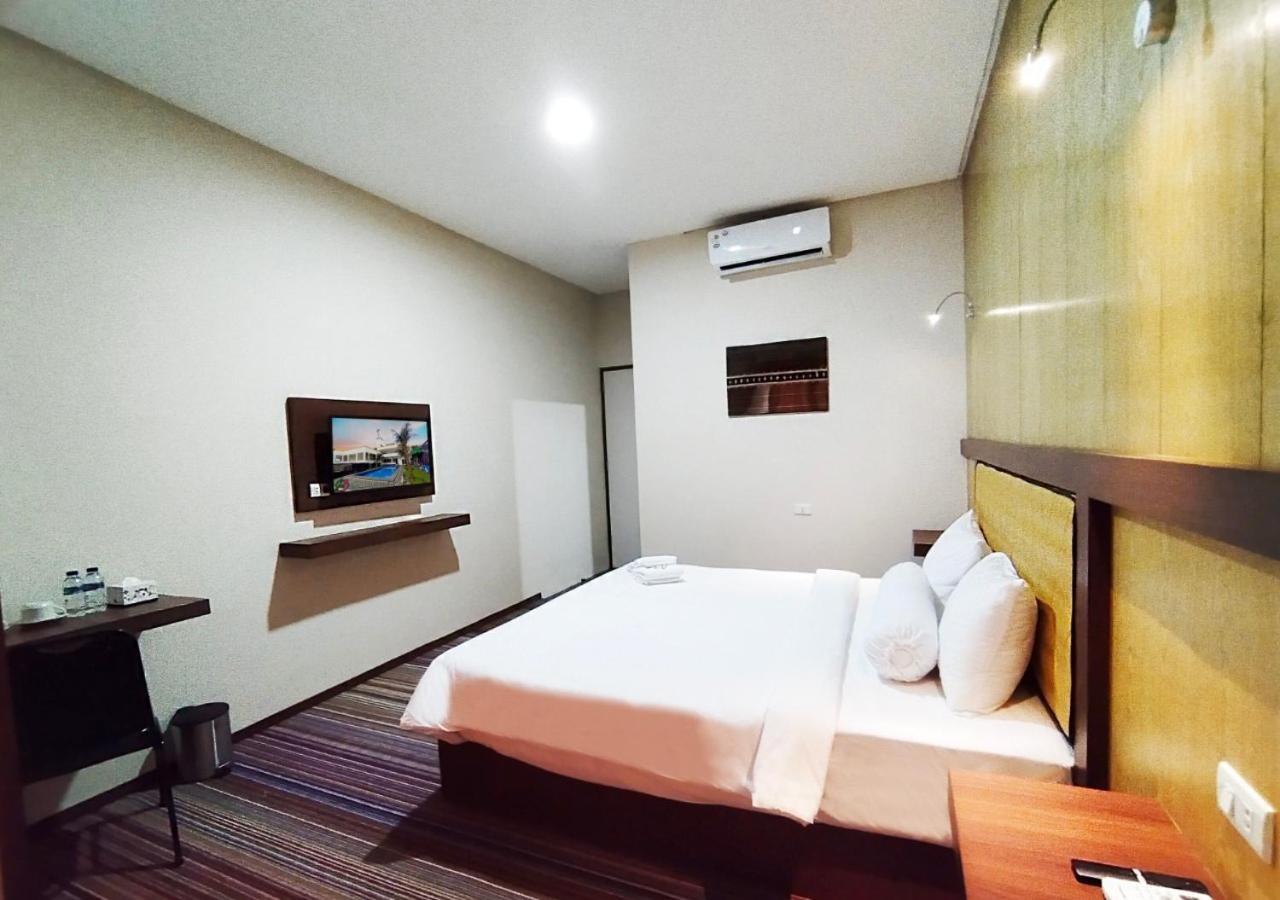 Hotel Syariah Gs Lampung Culture, バンダールランプン エクステリア 写真