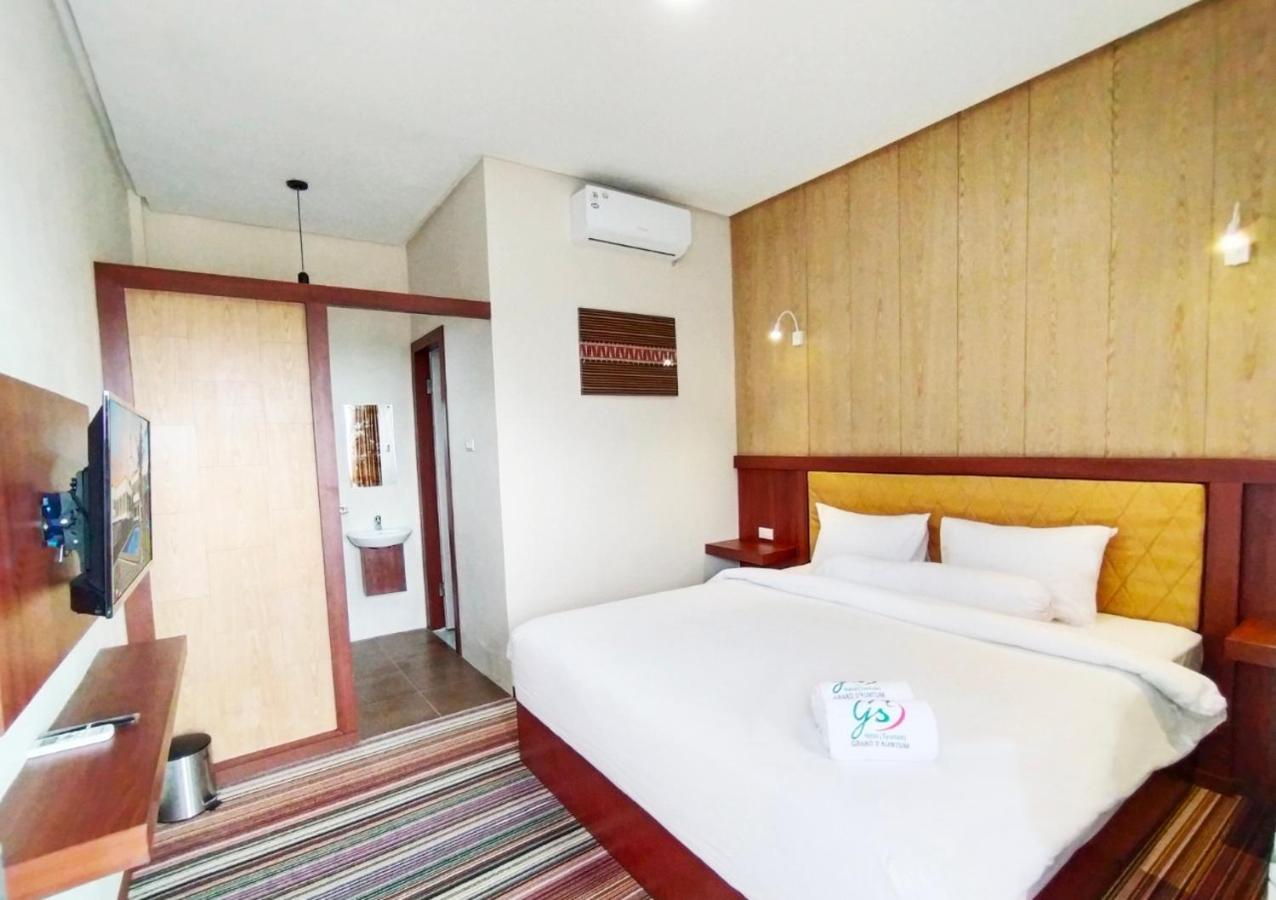 Hotel Syariah Gs Lampung Culture, バンダールランプン エクステリア 写真