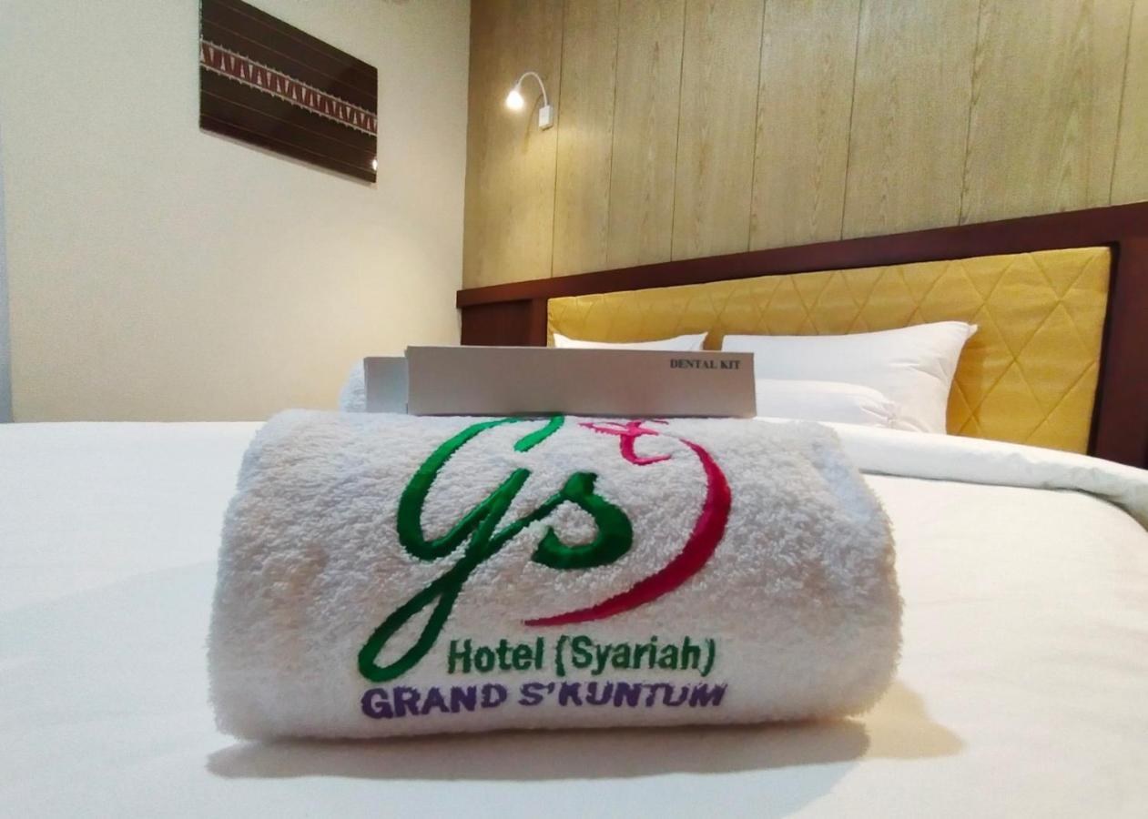Hotel Syariah Gs Lampung Culture, バンダールランプン エクステリア 写真