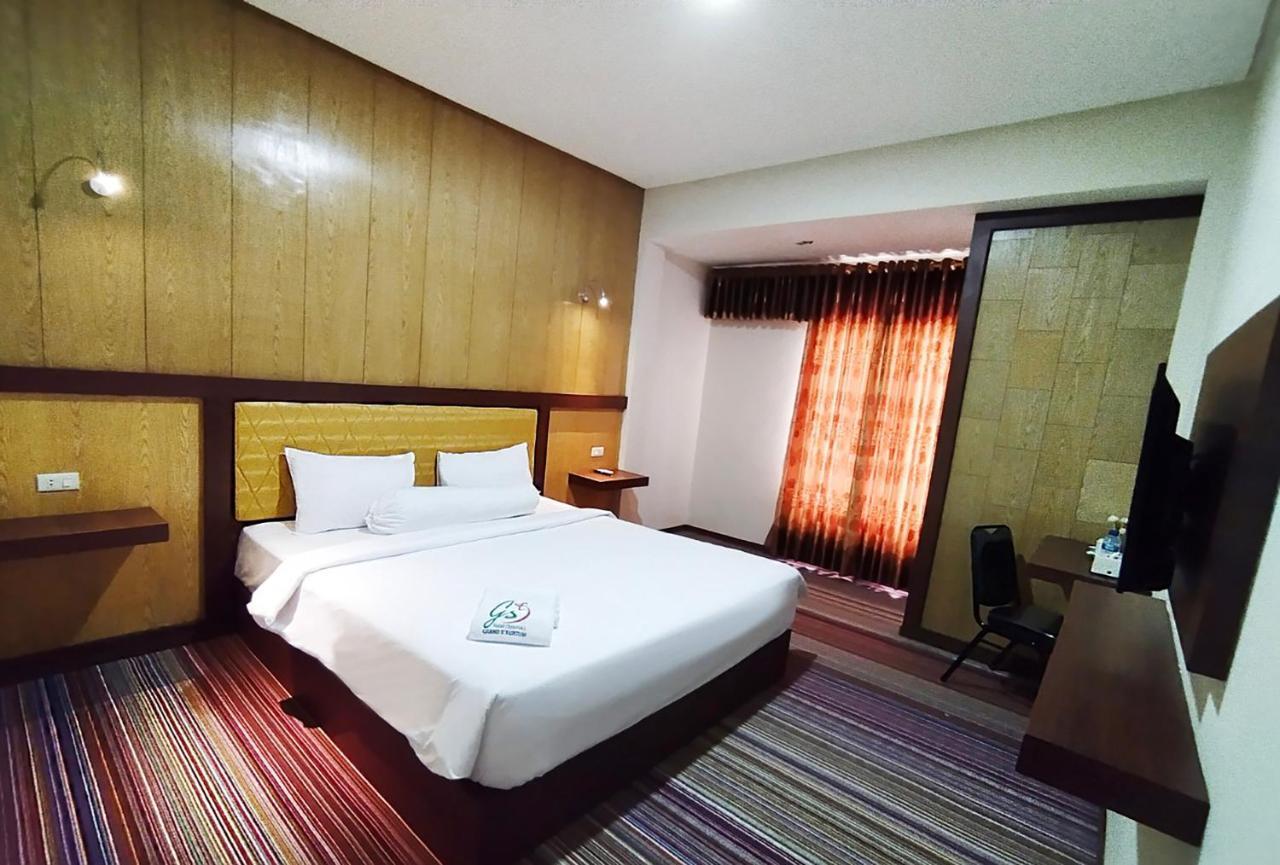 Hotel Syariah Gs Lampung Culture, バンダールランプン エクステリア 写真